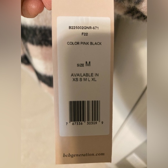 NWT BCBG Long Plaid Coat from Nordstrom Rack Size Medium - Picture 4 of 6